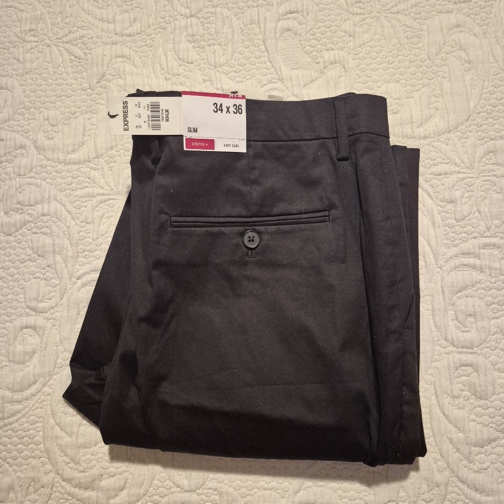 Express men's size 34 x 36 black slim fit black Chino 4 pockets, NEW
